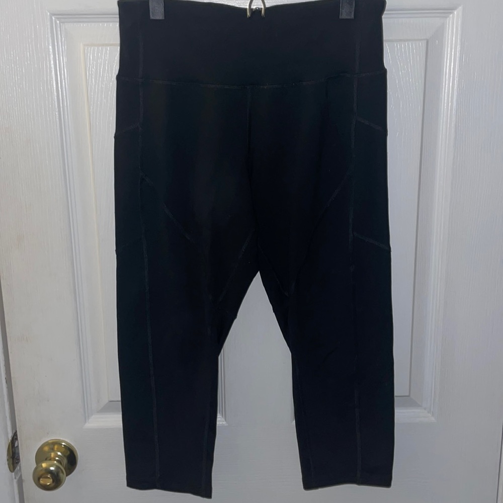 Champion Cropped Athletic Leggings